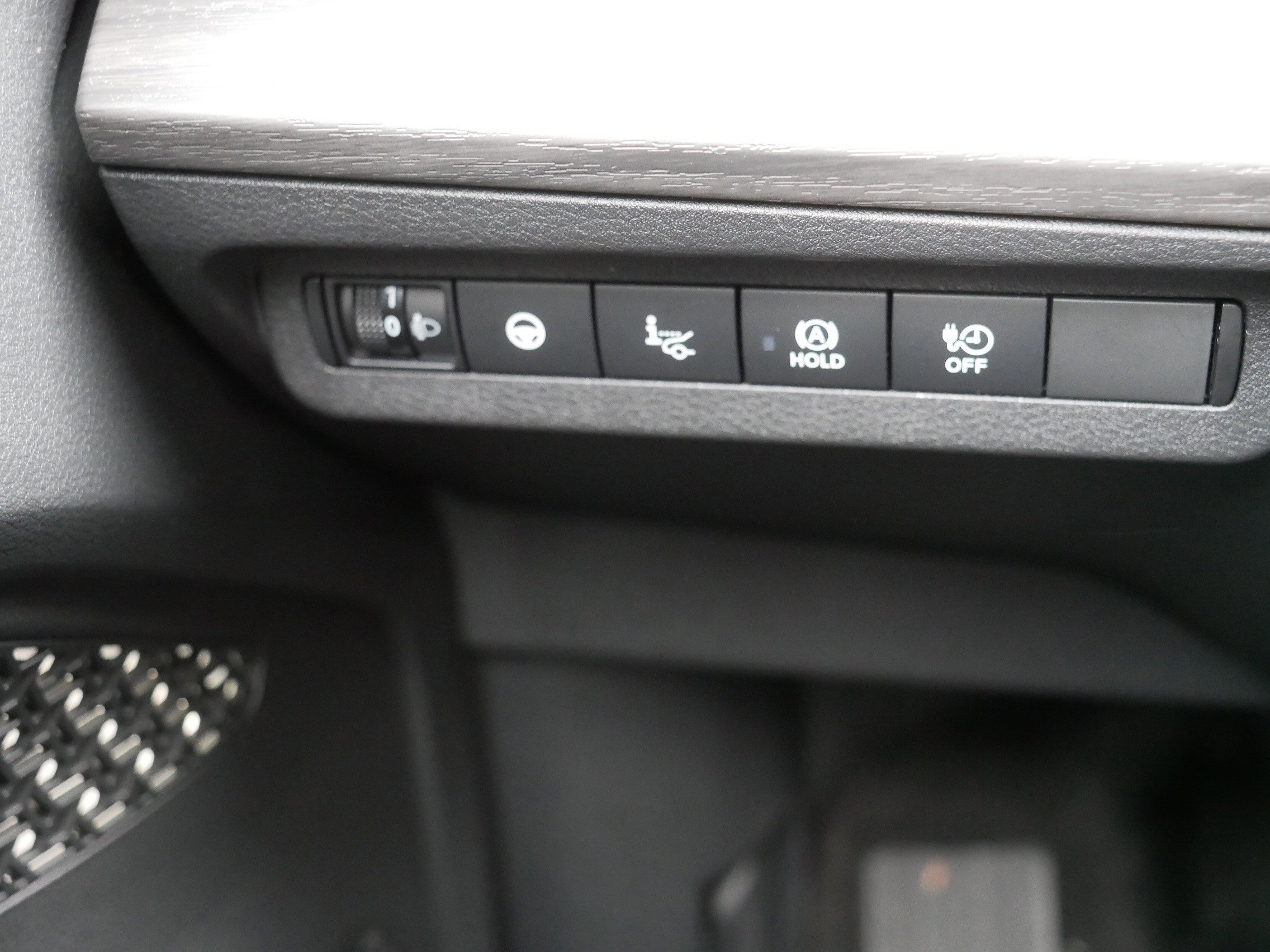 Certified 2023 Nissan Ariya AWD image 26