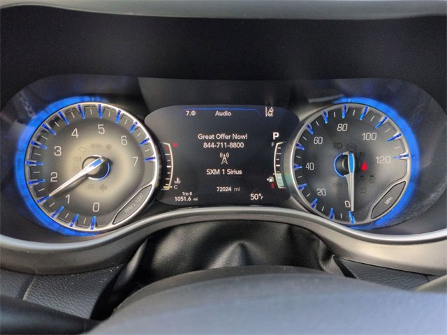 Certified 2024 Chrysler Pacifica Touring-L image 17