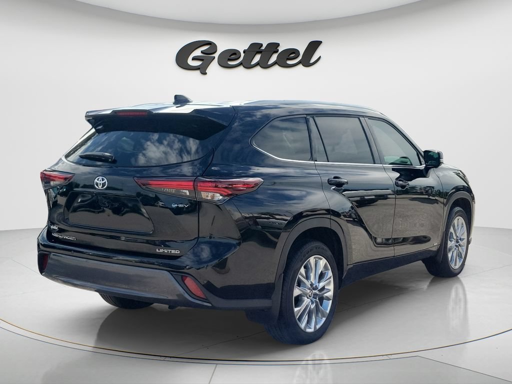 Used 2026 Toyota Highlander Limited AWD/4WD image 5
