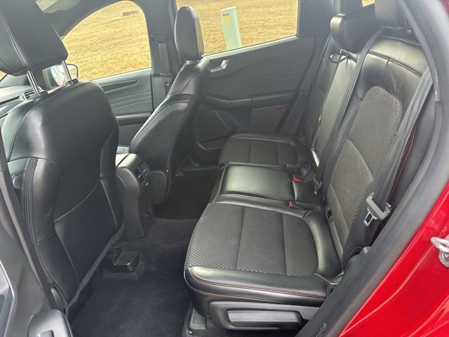 Used 2024 Ford Escape ST-Line image 12
