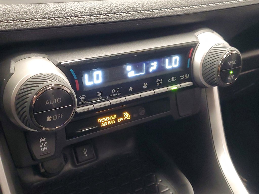 Certified 2022 Toyota RAV4 XLE Premium image 31