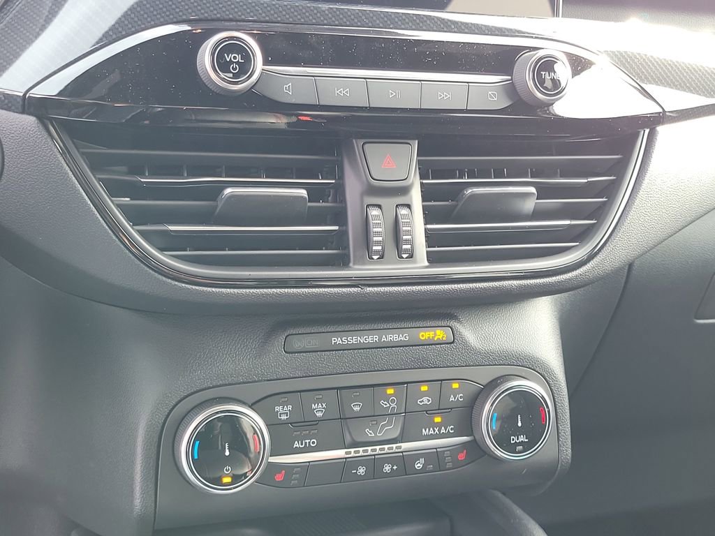 New 2026 Ford Escape ST-Line w/ Cold Weather Package image 28