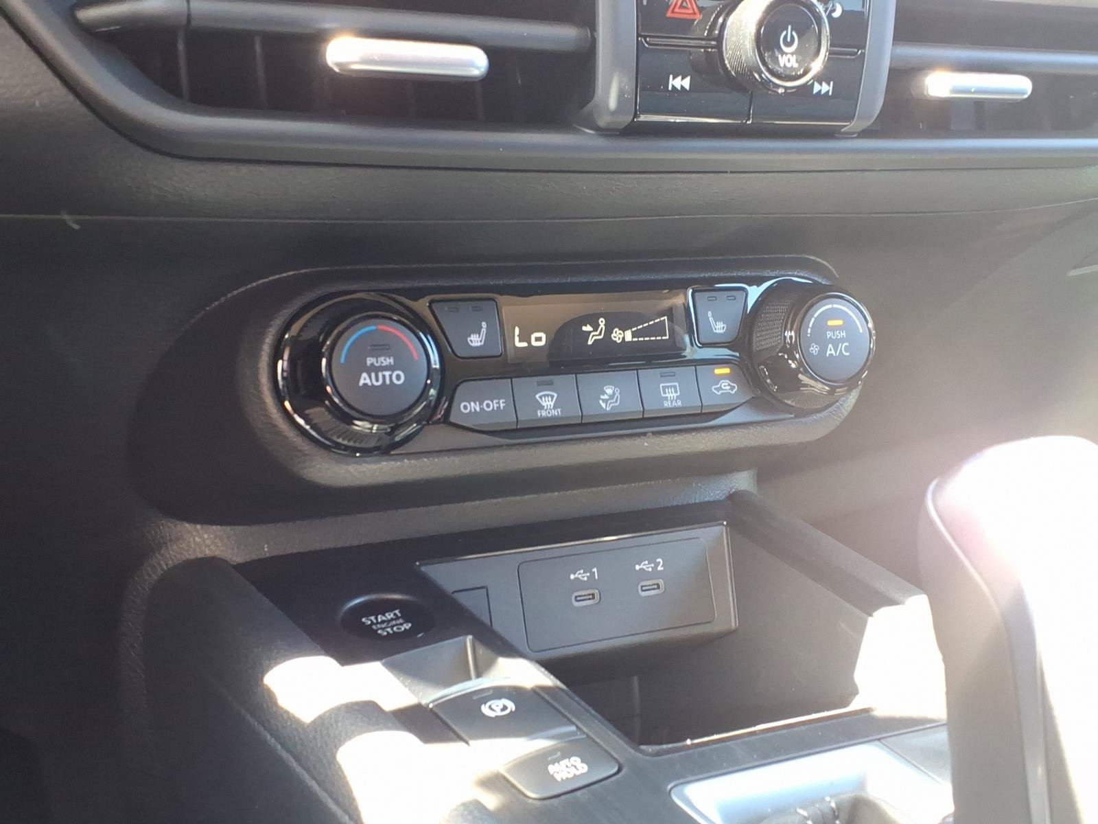New 2027 Nissan Kicks SV AWD/4WD image 16