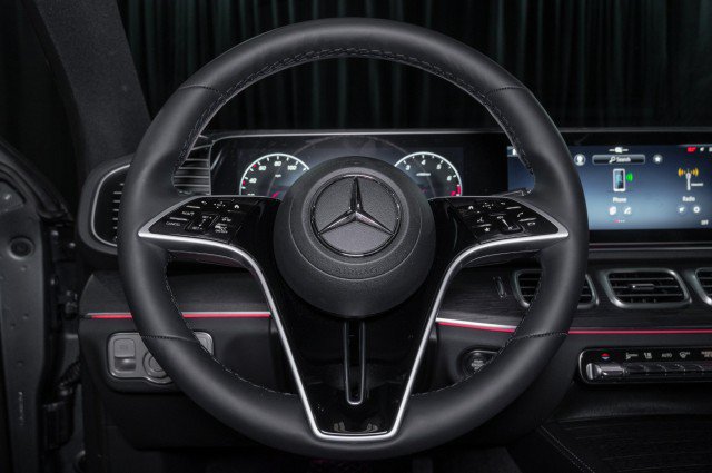 New 2026 Mercedes-Benz GLE 580 4MATIC image 21