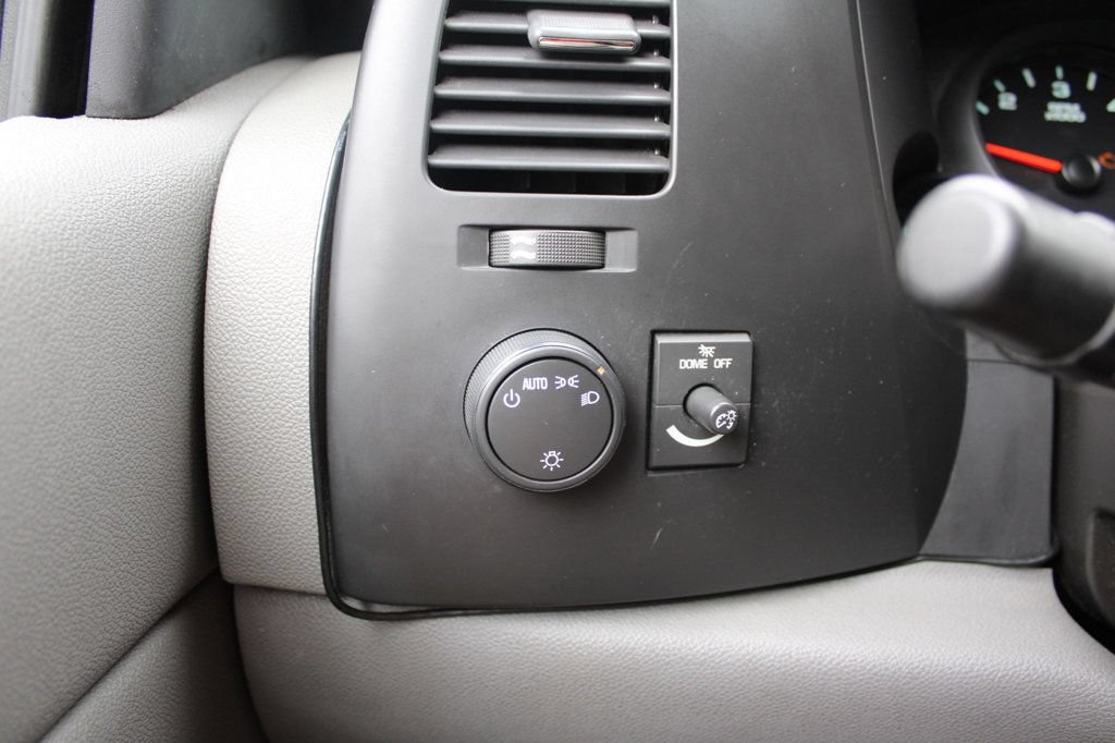 Used 2008 Chevrolet Silverado 1500 W/T w/ LS Package RWD image 17