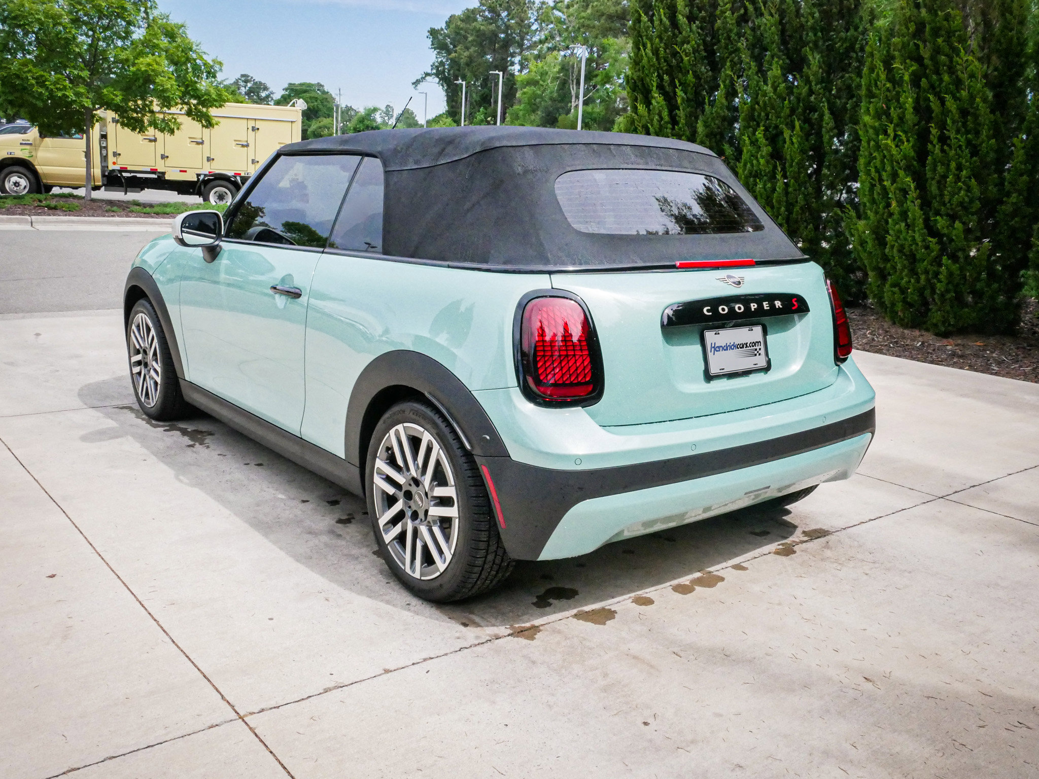 Used 2025 MINI Cooper S FWD image 8