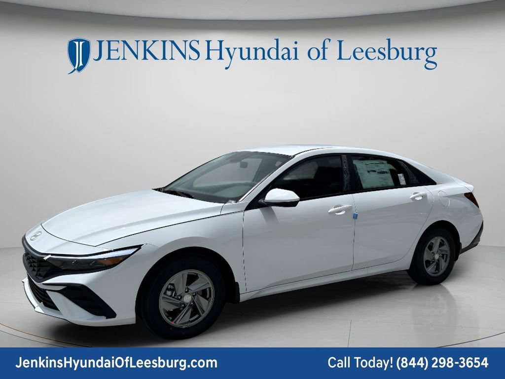 New 2026 Hyundai Elantra SE FWD image 11