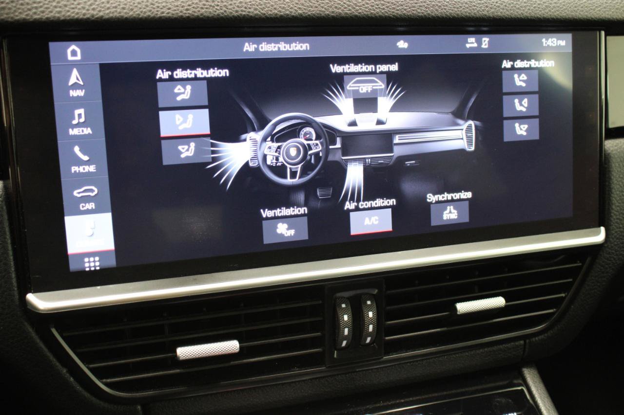 Used 2020 Porsche Cayenne AWD/4WD image 58