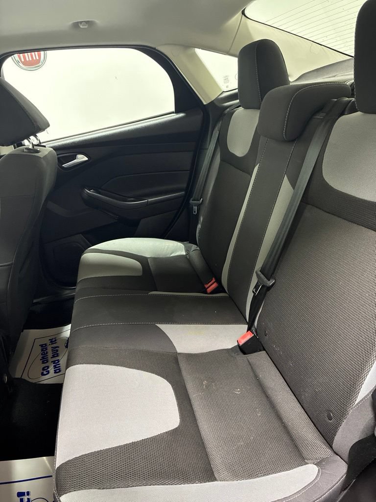 Used 2014 Ford Focus SE w/ SE Sport Package FWD image 22