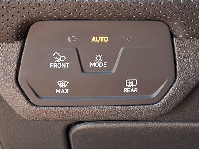 Used 2024 Volkswagen Atlas Cross Sport SEL Premium R-Line AWD/4WD image 20