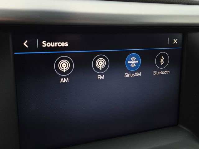 Certified 2023 GMC Acadia SLT w/ Technology Package image 5