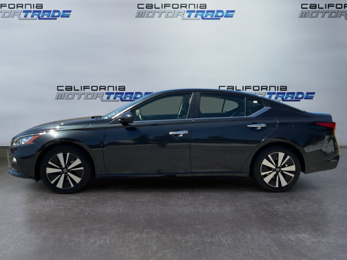 Used 2022 Nissan Altima 2.5 SV FWD image 8
