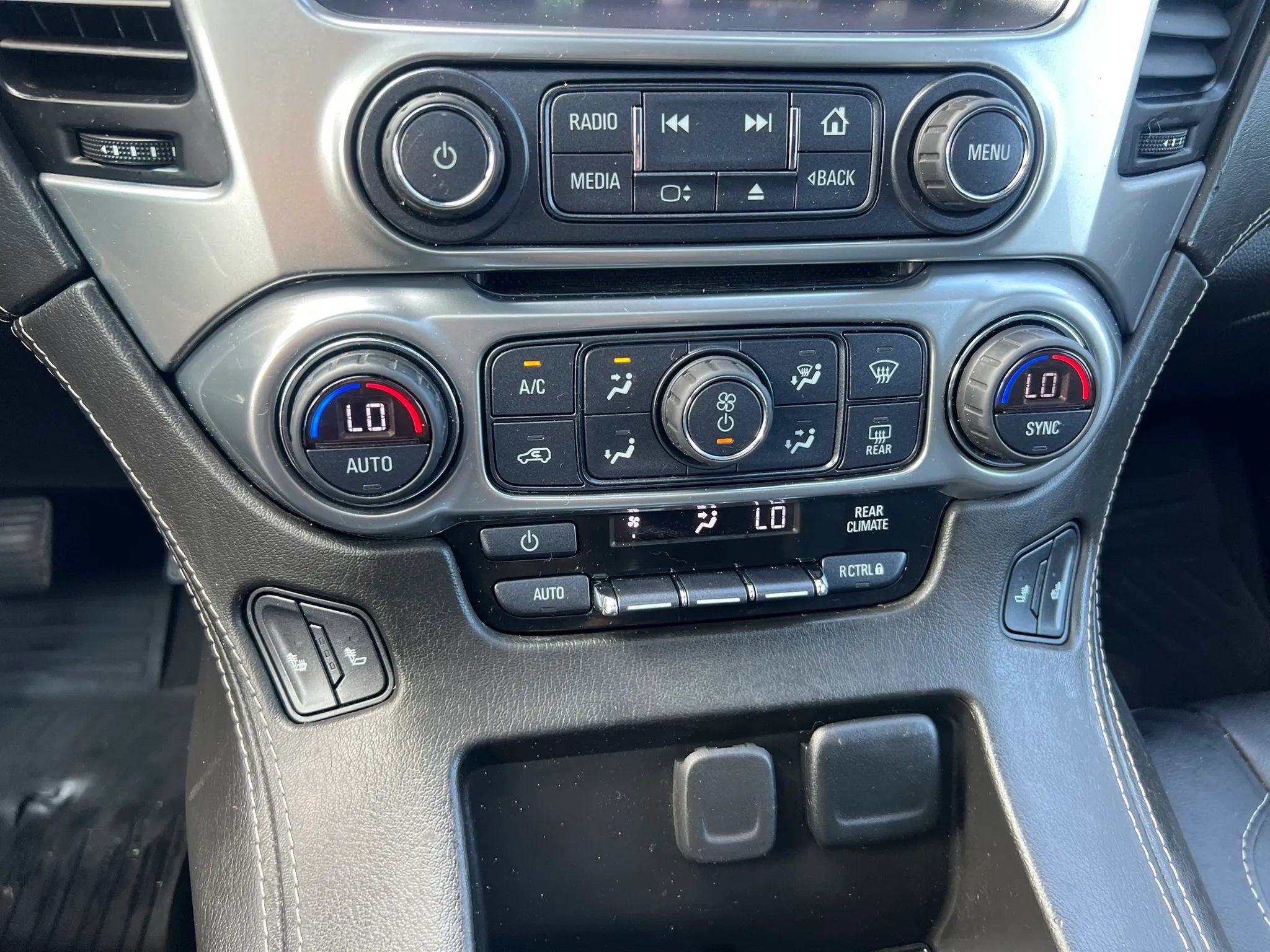 Used 2019 Chevrolet Tahoe LT AWD/4WD image 26