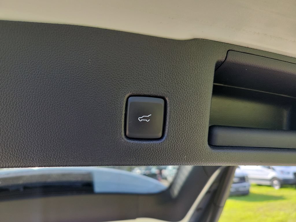 Used 2023 Ford Escape Active w/ Tech Pack #1 FWD image 11