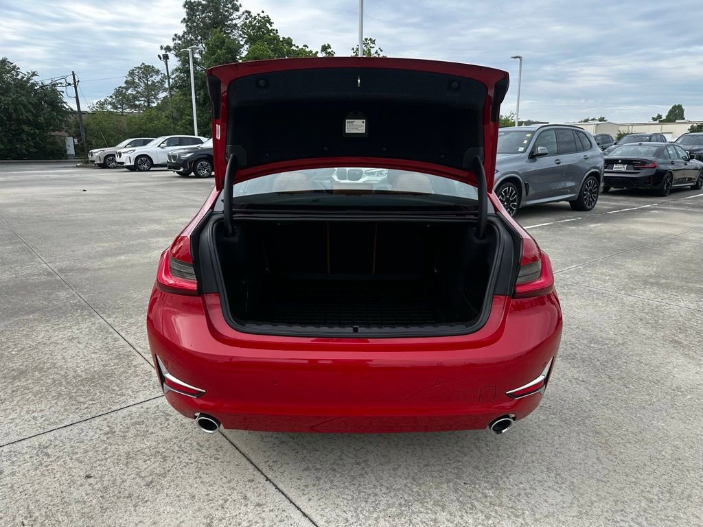 Used 2019 BMW 330i Sedan w/ Luxury Package image 23