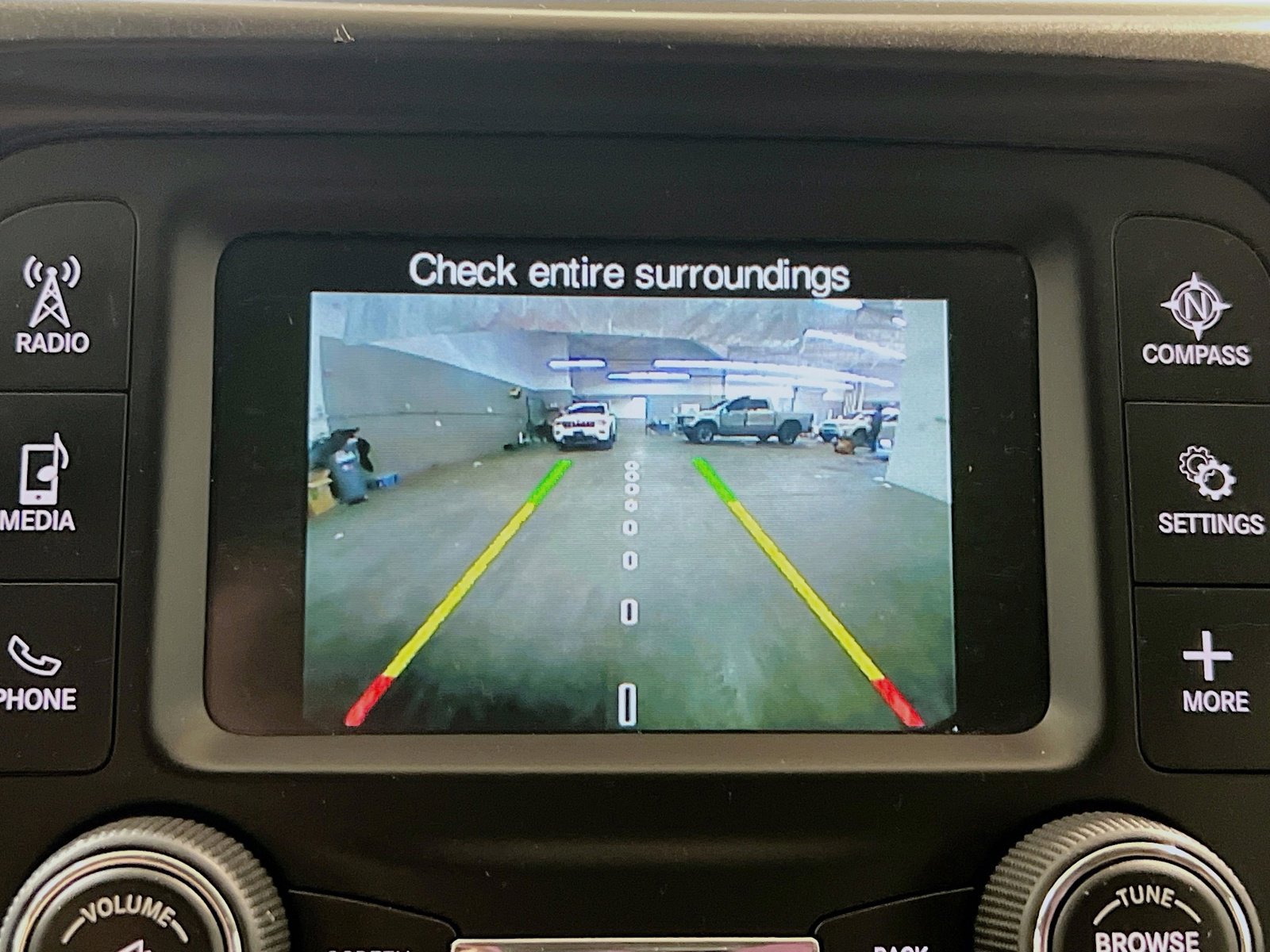 Used 2016 Jeep Cherokee Sport FWD image 9