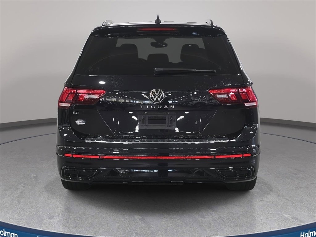 Used 2024 Volkswagen Tiguan SE R-Line image 7