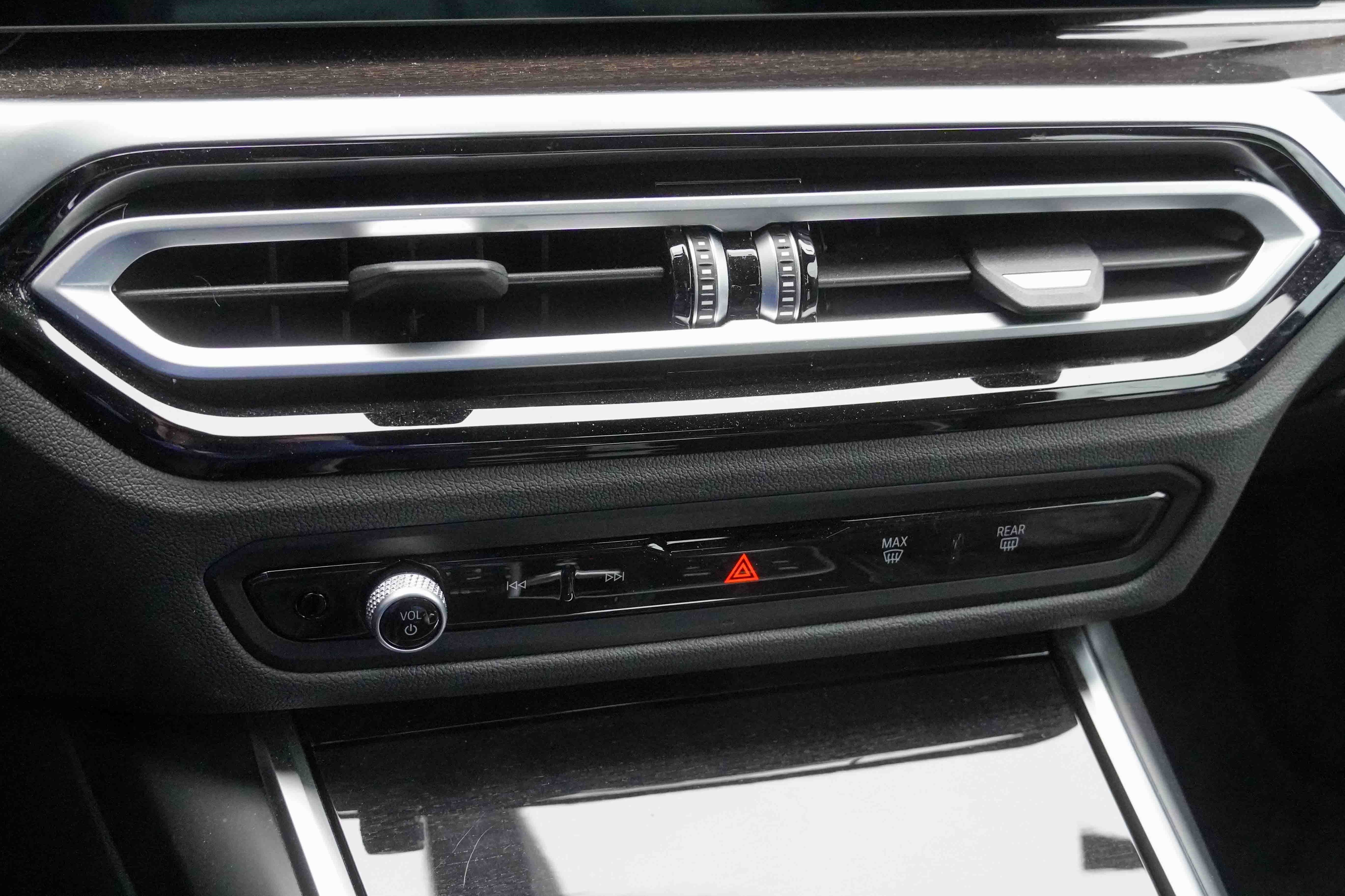 Certified 2023 BMW i4 eDrive35 w/ Premium Package image 28