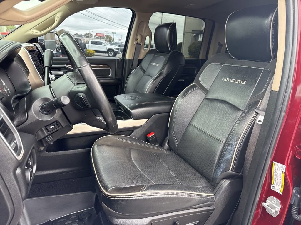 Used 2019 RAM 3500 Laramie image 32