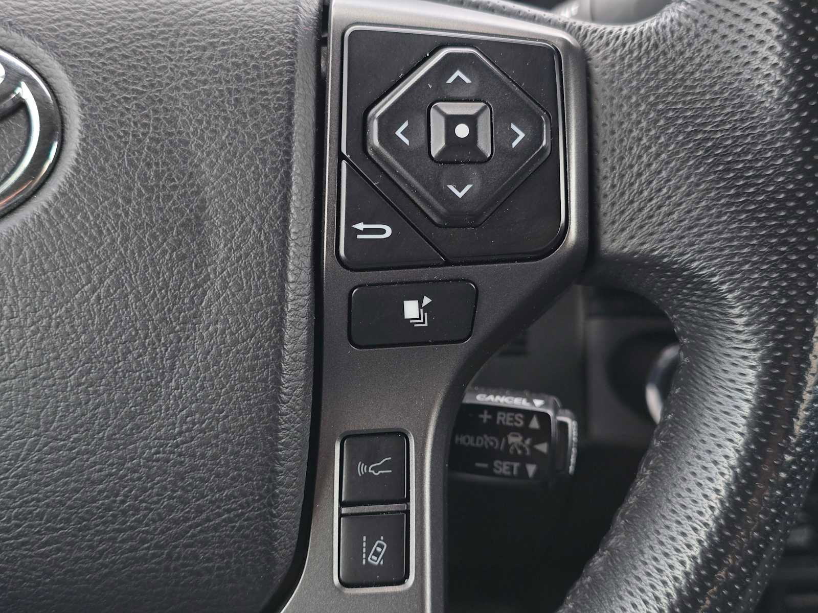 Used 2021 Toyota Tacoma TRD Sport w/ Technology Package image 37