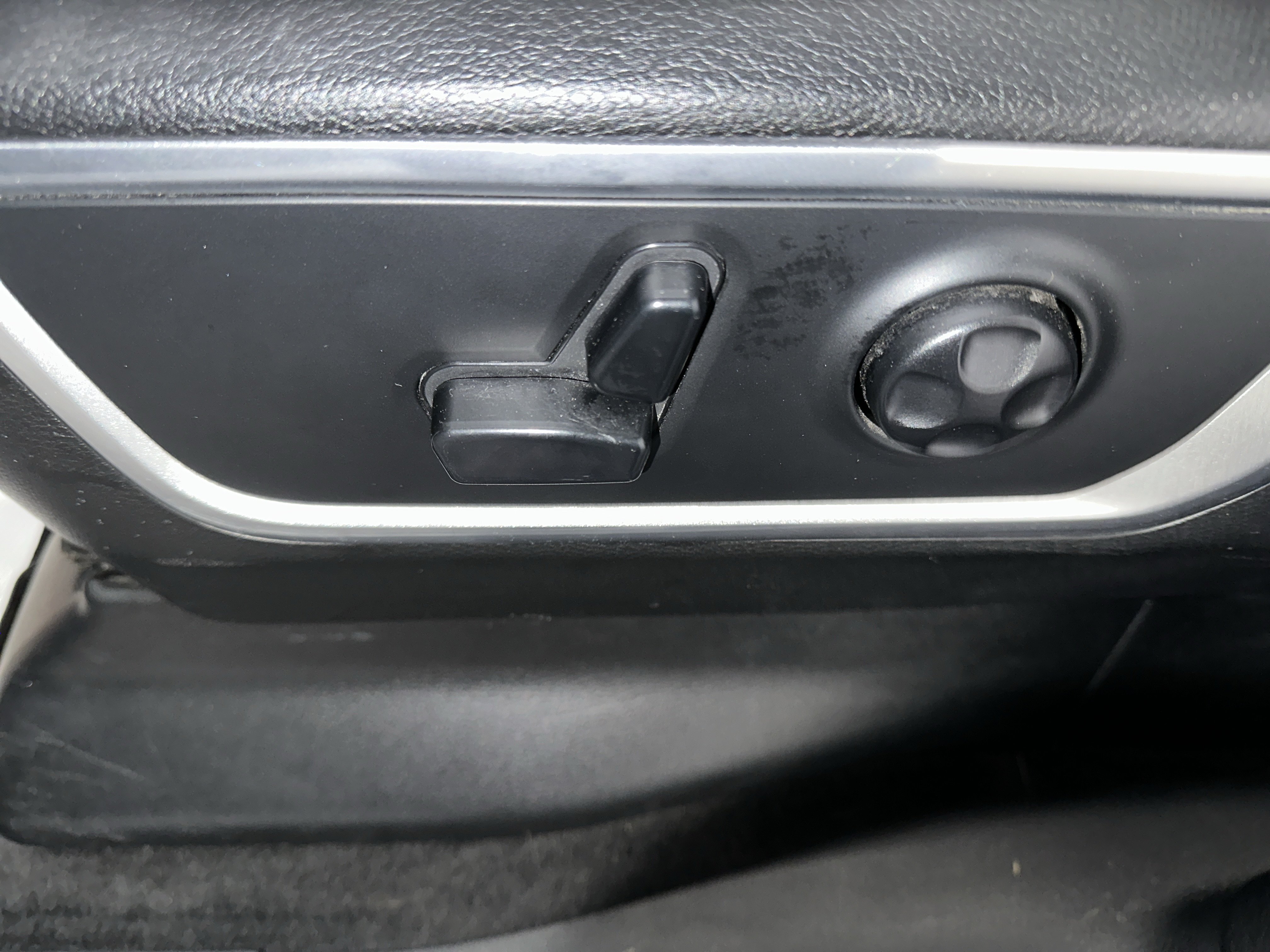 Used 2020 RAM 1500 Laramie AWD/4WD image 21