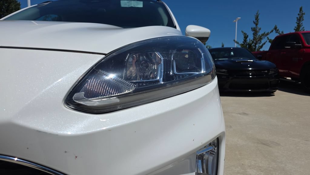 Used 2020 Ford Escape SEL FWD image 9