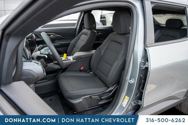 New 2026 Chevrolet Equinox EV LT image 4