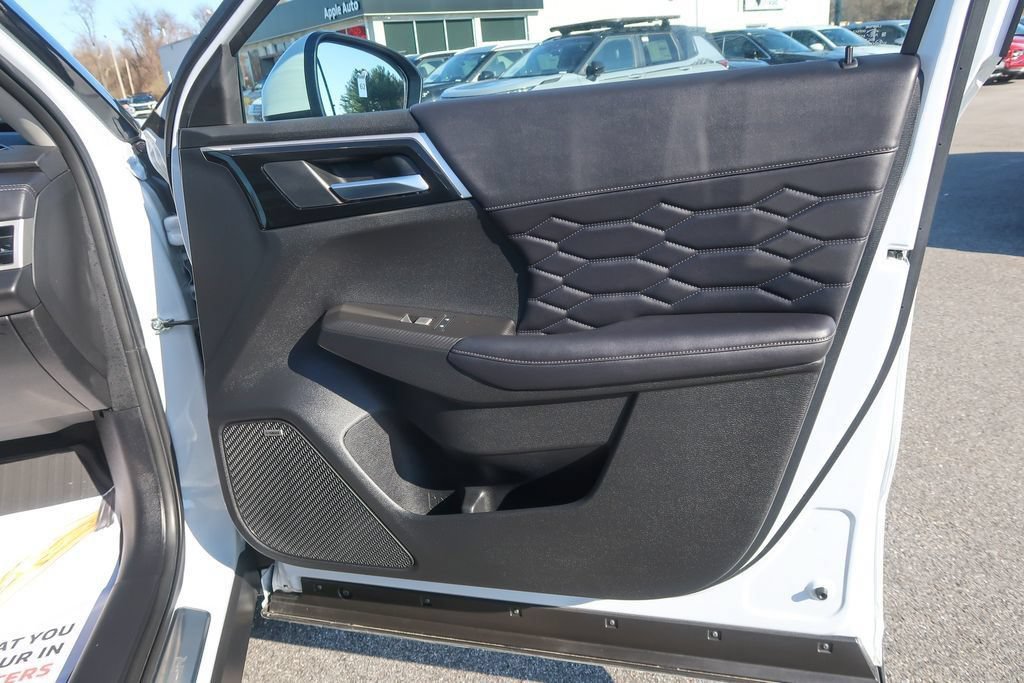 New 2026 Mitsubishi Outlander SEL AWD/4WD image 21