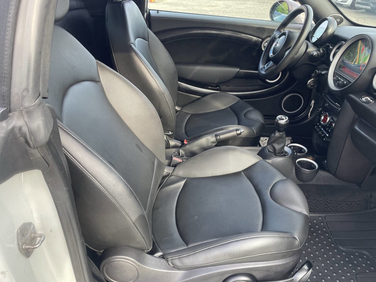 Used 2015 MINI Cooper Roadster S image 12