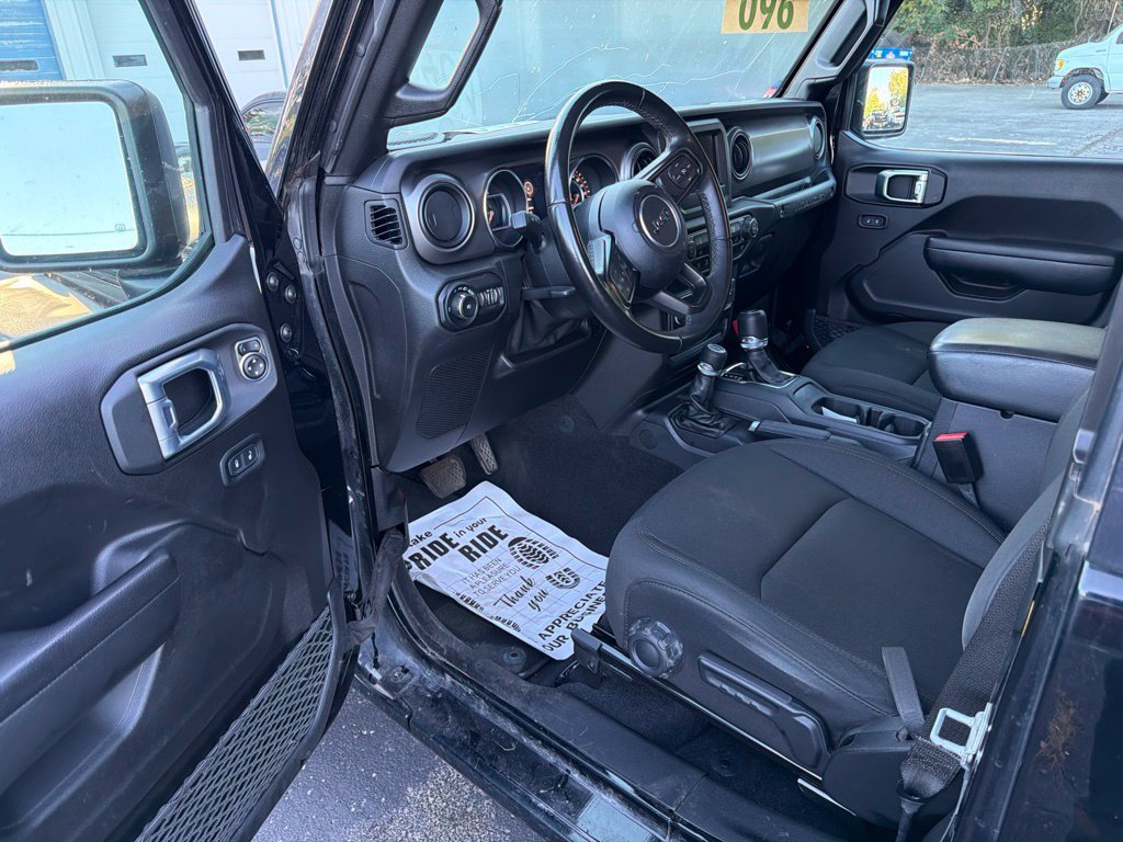 Used 2021 Jeep Wrangler Sport AWD/4WD image 10