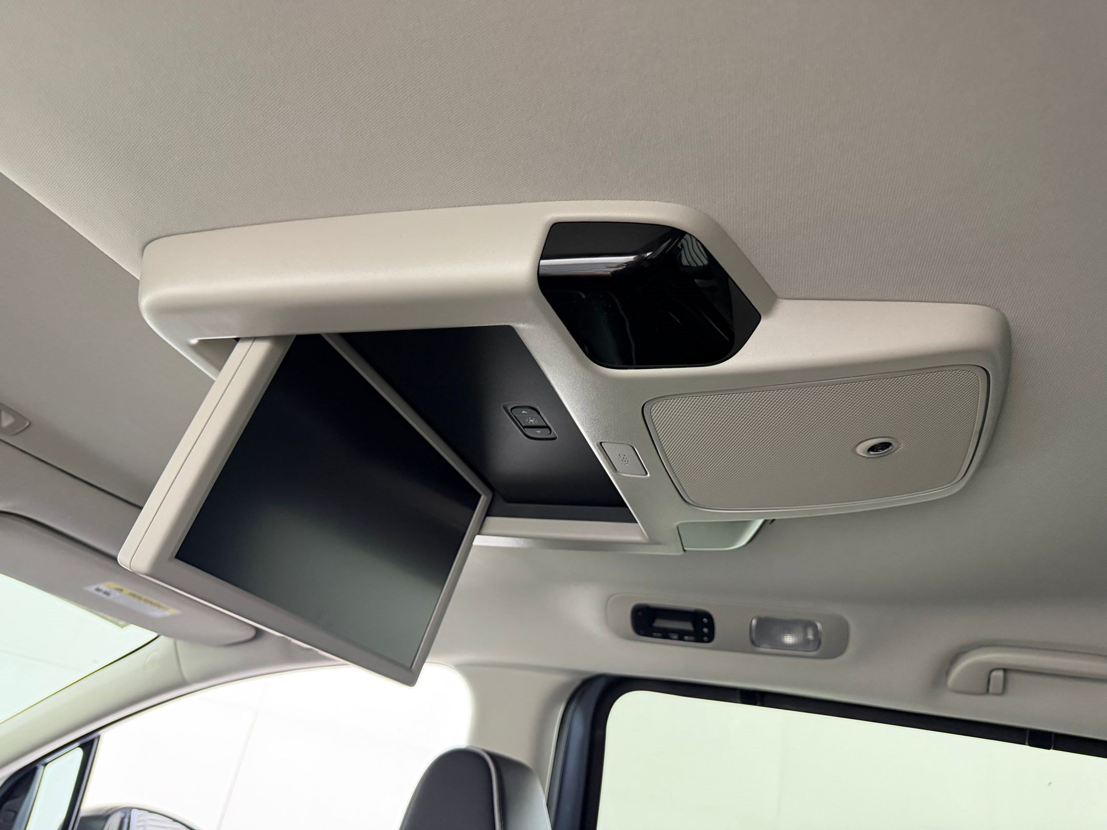 New 2027 Honda Odyssey Touring image 15