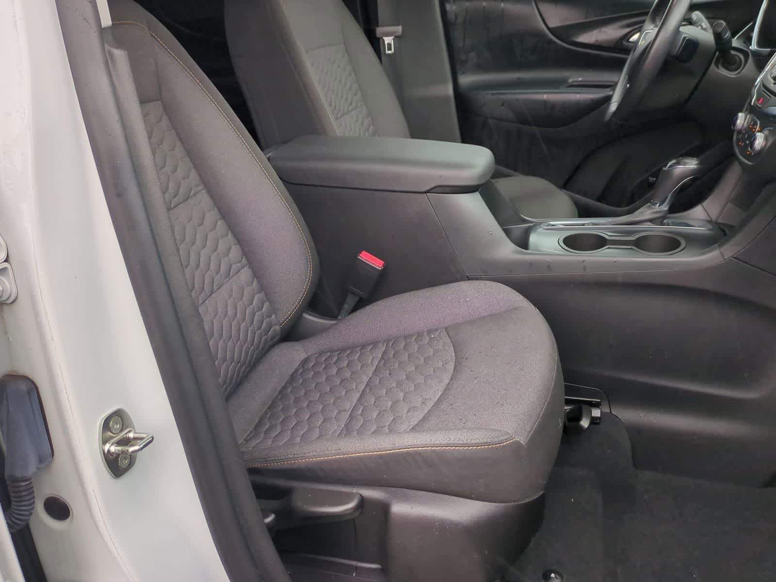 Used 2019 Chevrolet Equinox LT w/ Driver Convenience Package image 20