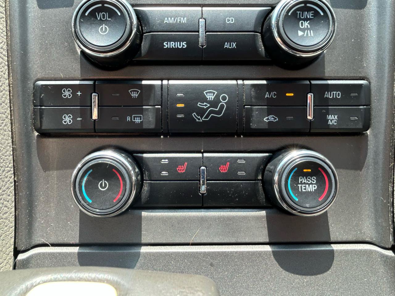 Used 2011 Ford Taurus SEL FWD image 23