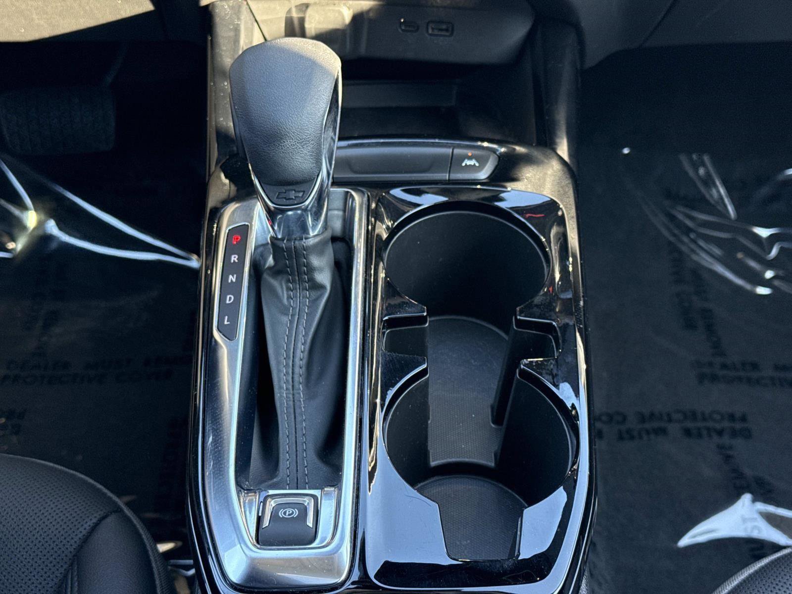 Used 2024 Chevrolet Trax ACTIV w/ Sunroof Package image 7