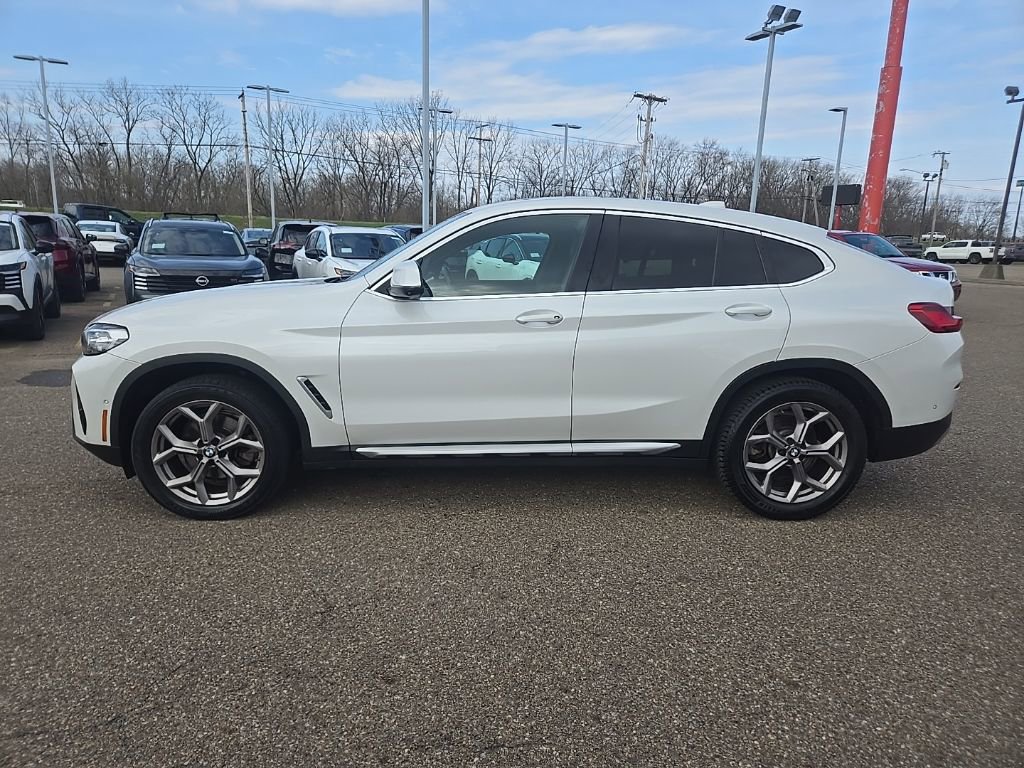 Used 2022 BMW X4 xDrive30i w/ Premium Package image 4