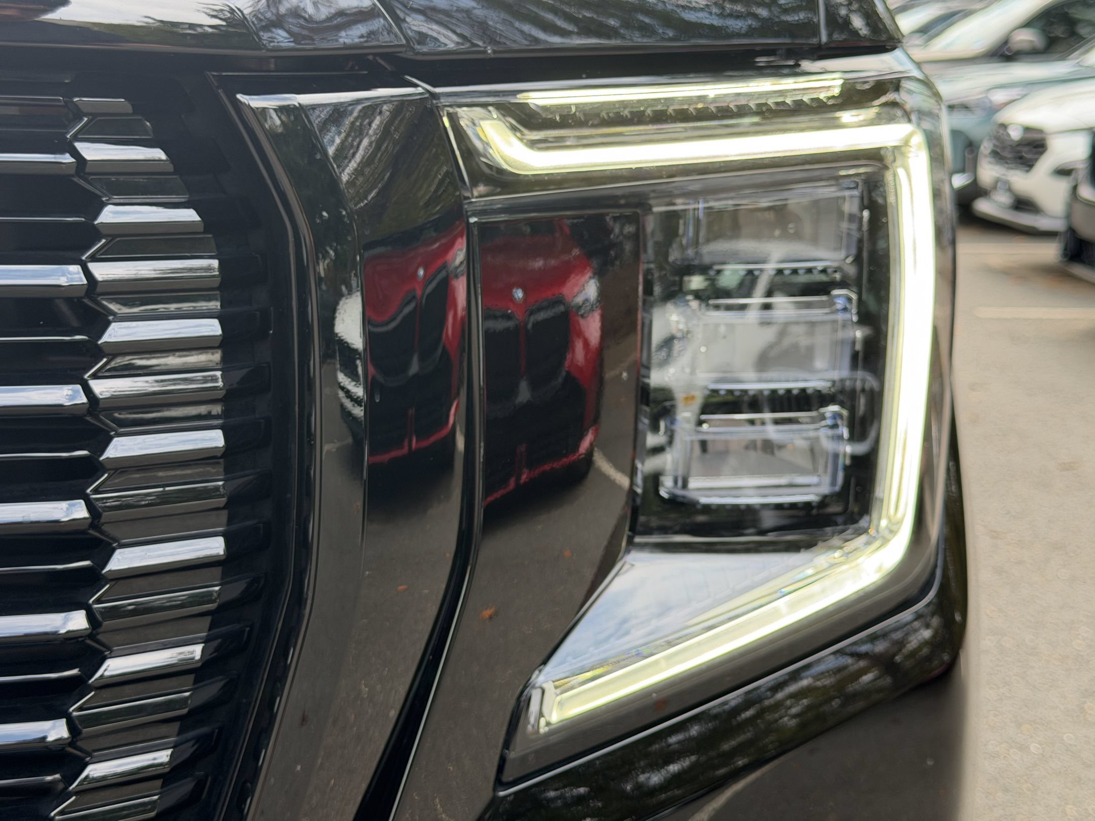 Used 2024 GMC Yukon Denali AWD/4WD image 12