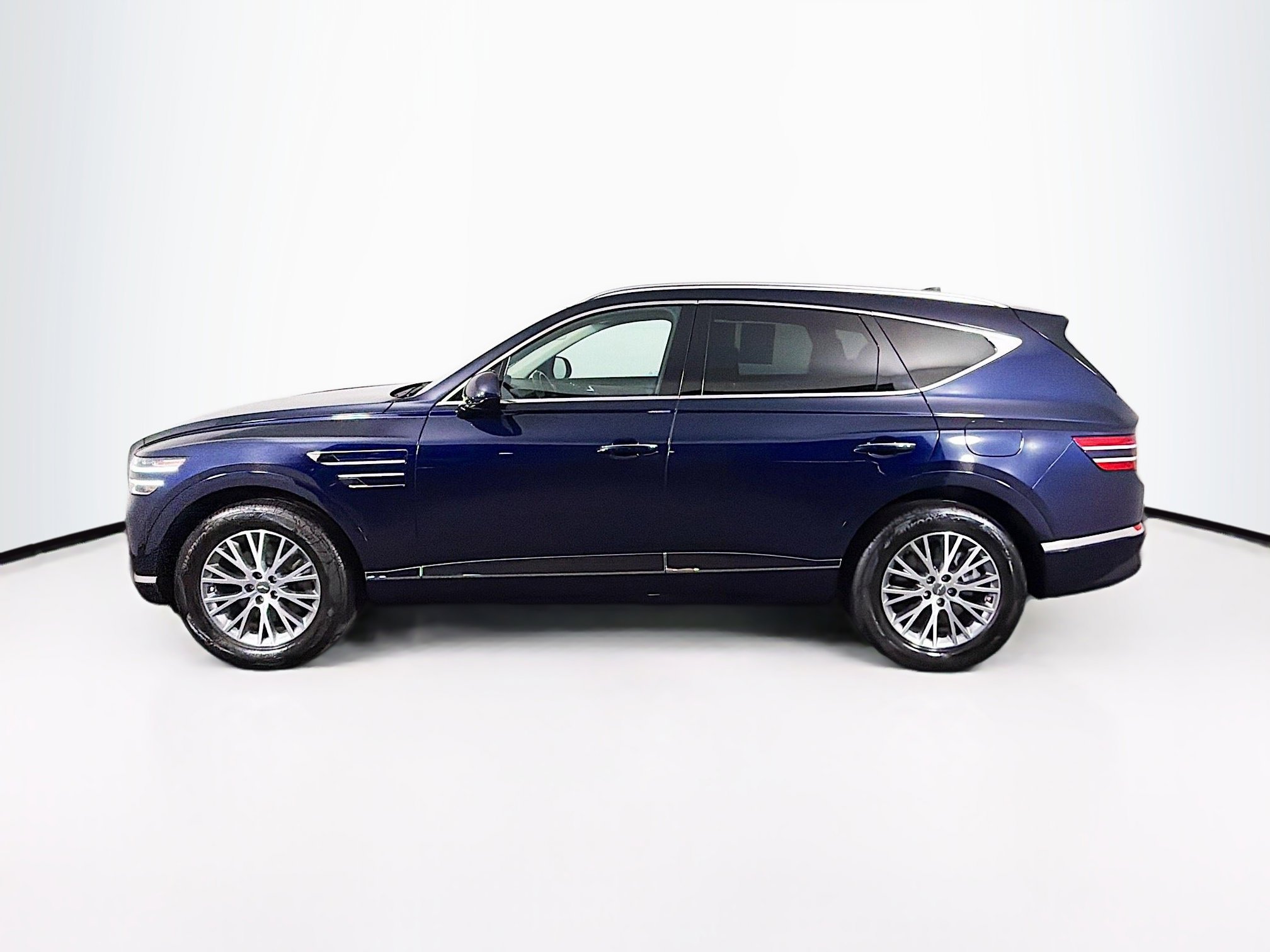 Used 2024 Genesis GV80 2.5T image 5