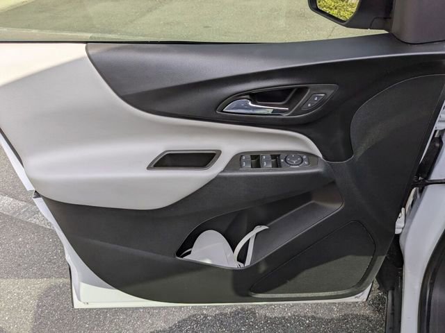 Used 2023 Chevrolet Equinox LS image 27