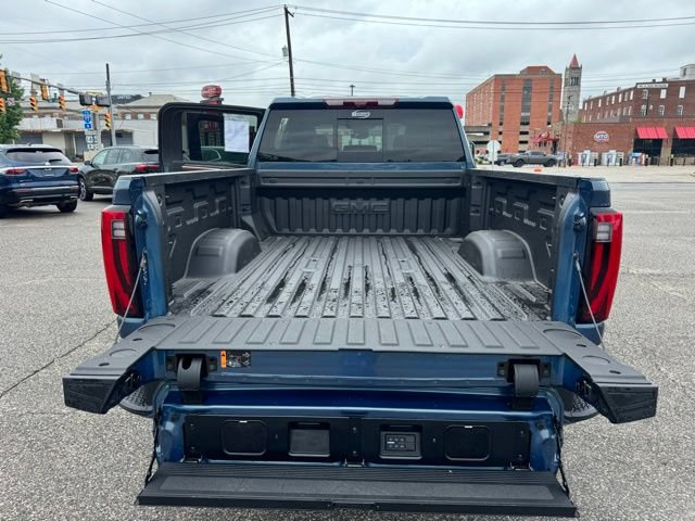 Certified 2026 GMC Sierra 2500 Denali Ultimate AWD/4WD image 10