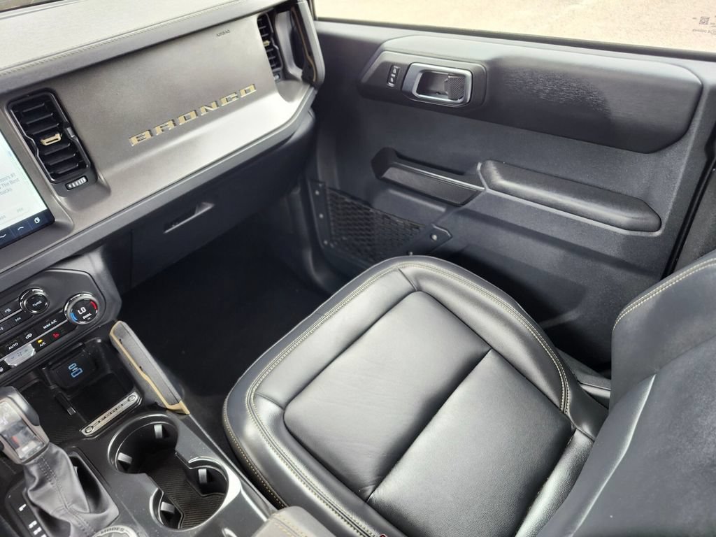 Certified 2025 Ford Bronco Badlands AWD/4WD image 14
