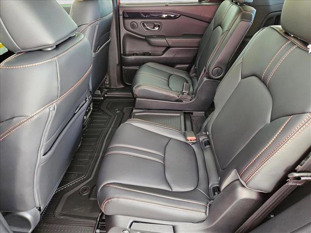 New 2025 Honda Pilot TrailSport image 15
