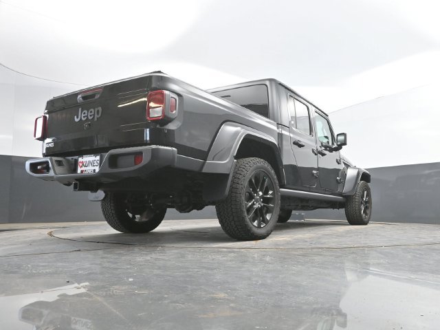 Used 2025 Jeep Gladiator Sport AWD/4WD image 46