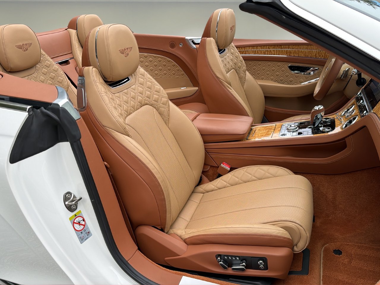 Certified 2023 Bentley Continental GT V8 AWD/4WD image 21