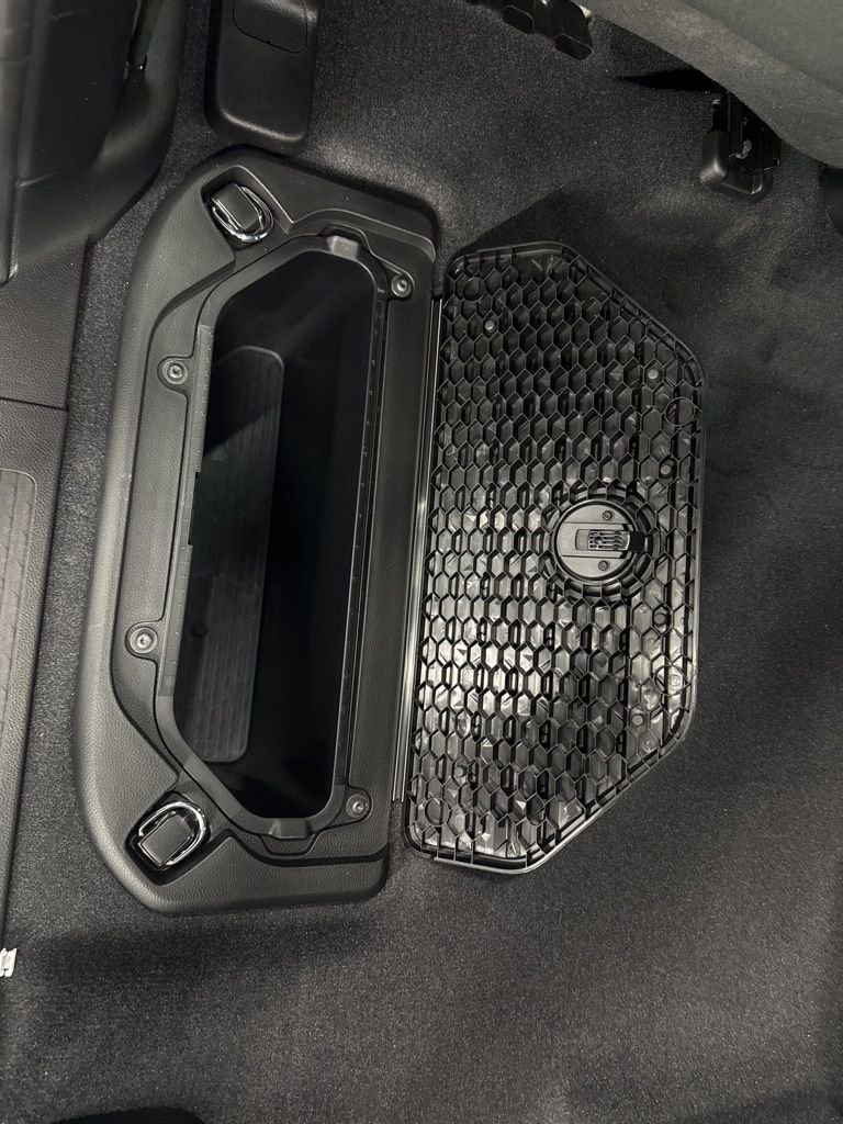 New 2026 RAM 1500 4x4 Crew Cab image 13