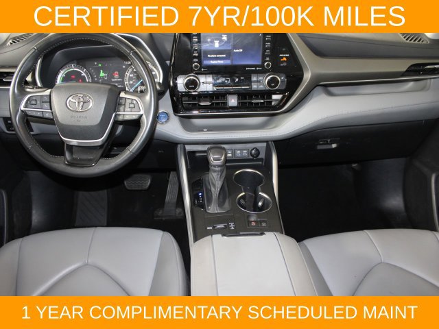 Used 2022 Toyota Highlander XLE AWD/4WD image 14