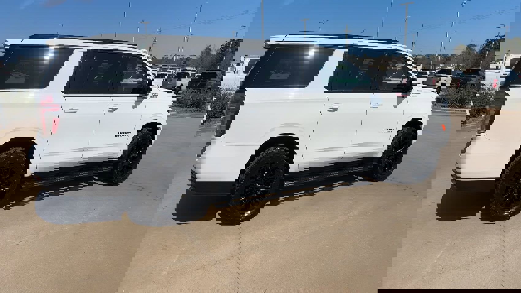 Used 2021 Chevrolet Suburban Z71 w/ Z71 Off-Road Package image 9