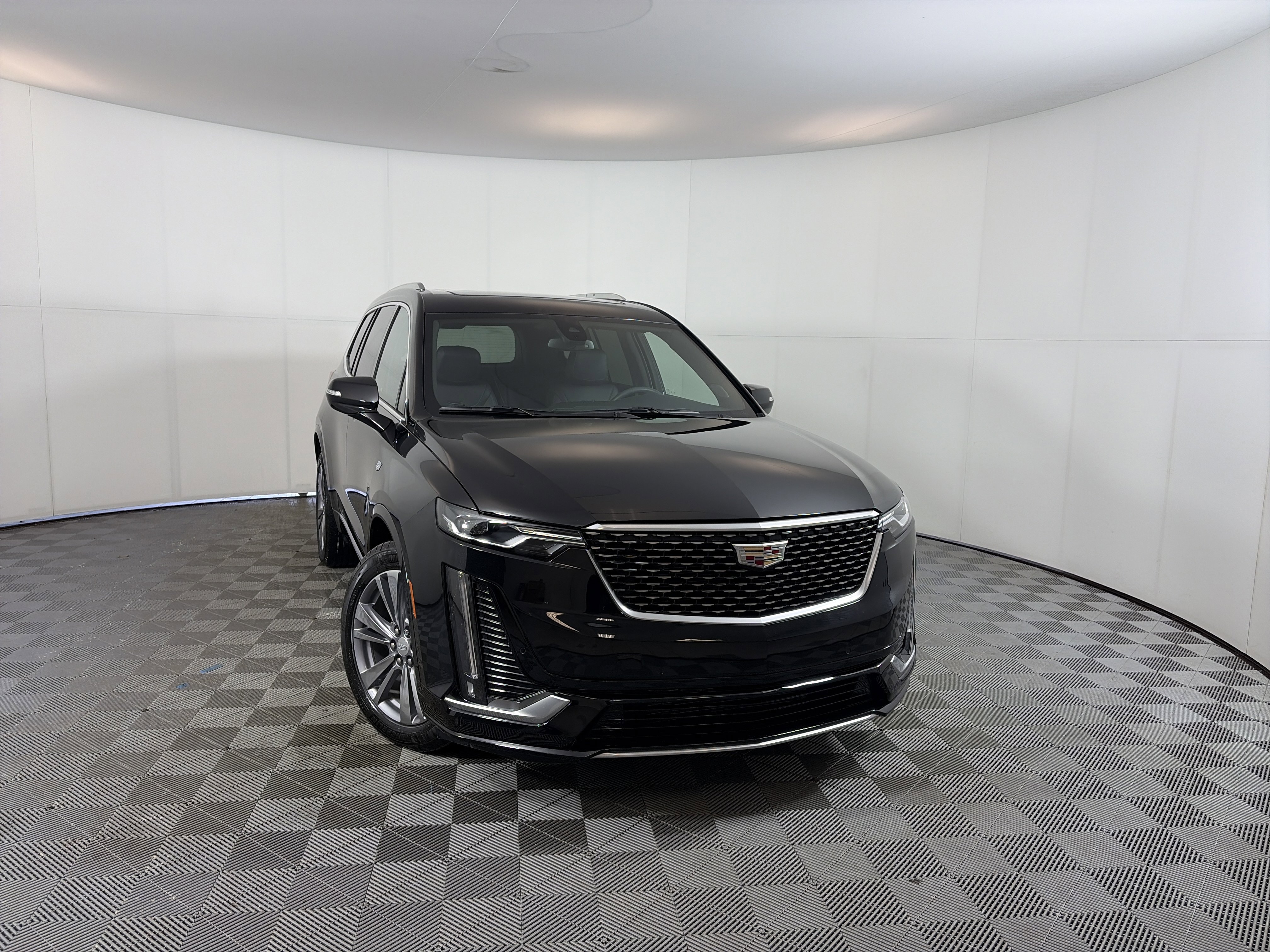 Certified 2024 Cadillac XT6 Premium Luxury w/ LPO, Floor Liner Package