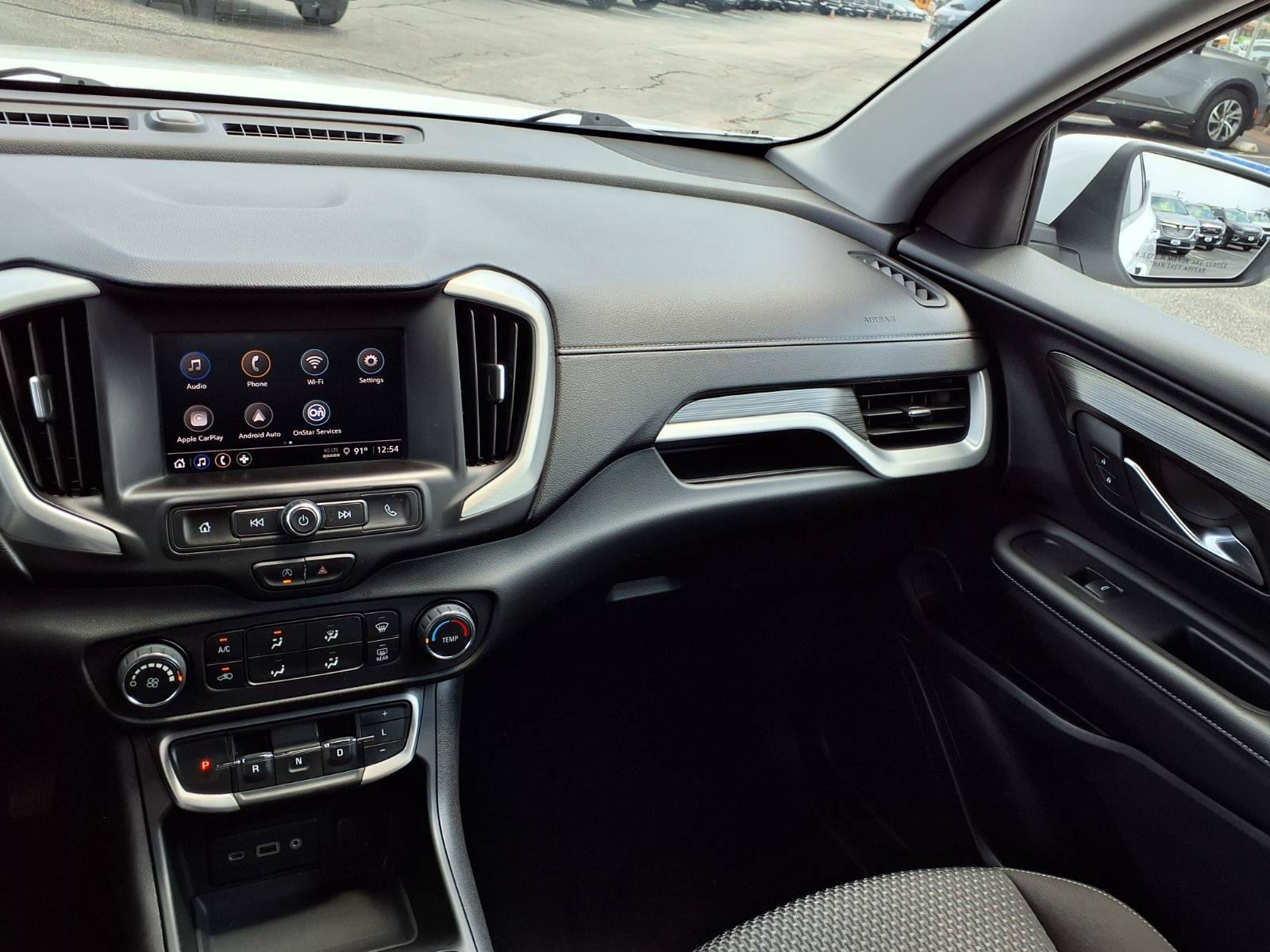 Used 2024 GMC Terrain SLE FWD image 4