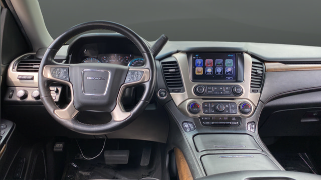 Used 2019 GMC Yukon Denali w/ Denali Ultimate Package AWD/4WD image 11