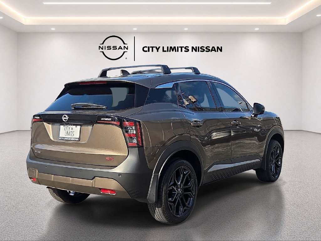 Used 2025 Nissan Kicks SR FWD image 5